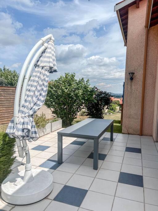 Magnifique Maison A Lentilly - Piscine Exterior foto